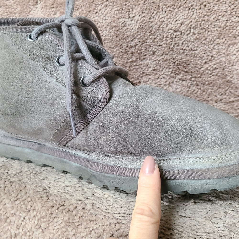 UGG Sz 11 Mens Gray Chukka Boots - Picture 5 of 17